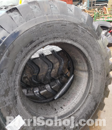 Wheel loader tyre